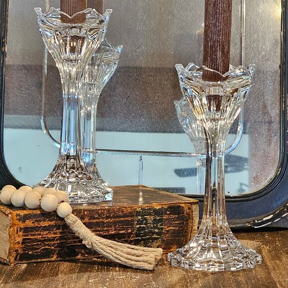 Set of Elegant Lotus Flower Candlestick Holders - Vintage Crystal Decor Accent - Picture 10 of 10